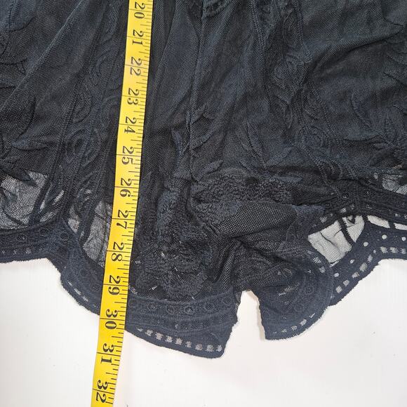 Lily Rain Romper Women Small Black Lace Floral Deep V Short Sleeve Boho Gothic - Picture 12 of 12